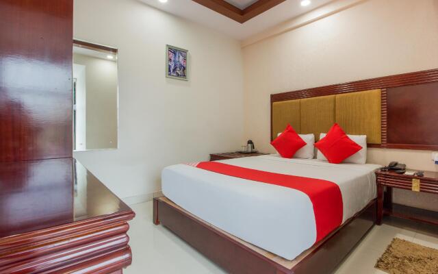 OYO Flagship 44264 Mythri Guest House