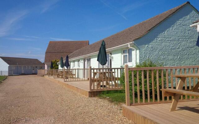 Seaview Holidays - Salterns Village