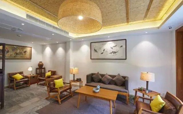 Youjian Xiaoyuan Hot Spring Hostel