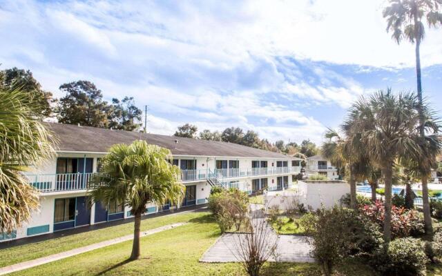 Rodeway Inn Maingate