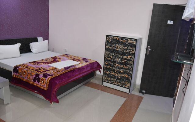 Grand Hotel Vinayak