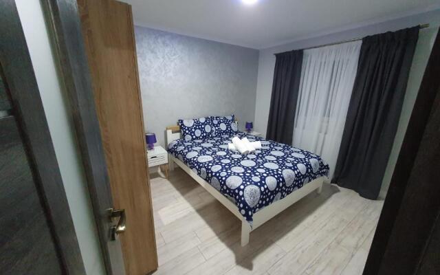 Grey House Bacau