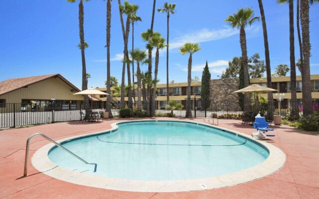 Howard Johnson Inn San Diego State University Area