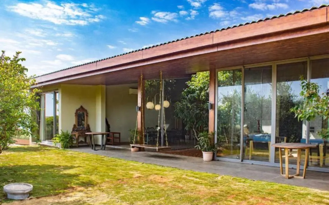 RedhomeX Historic Bungalow