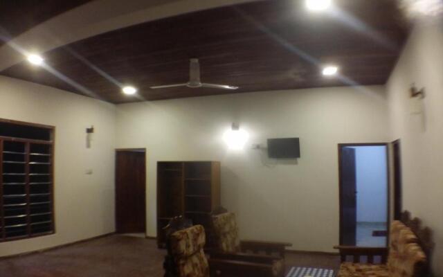 Pathum Family Home