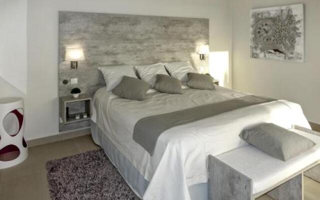 Seafacing Villas Apartments Rentals