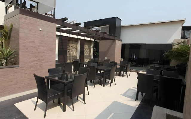 Hotel Chanchal Deluxe