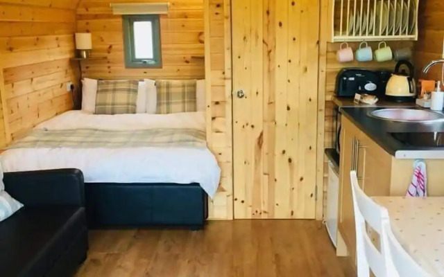 Hebrides Bothy - Glamping