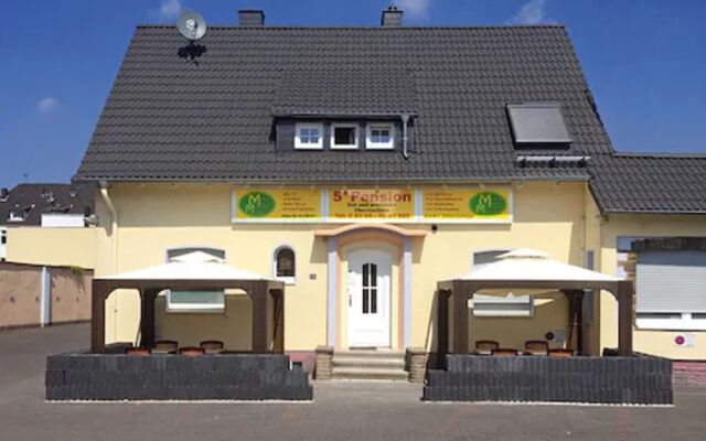 Motel Monteur