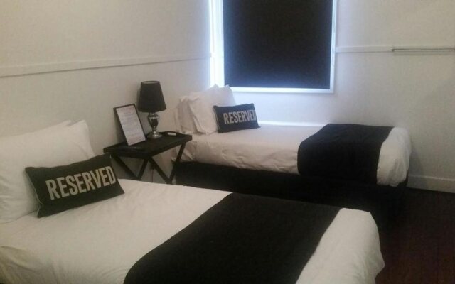 Gin Gin Budget Accommodation