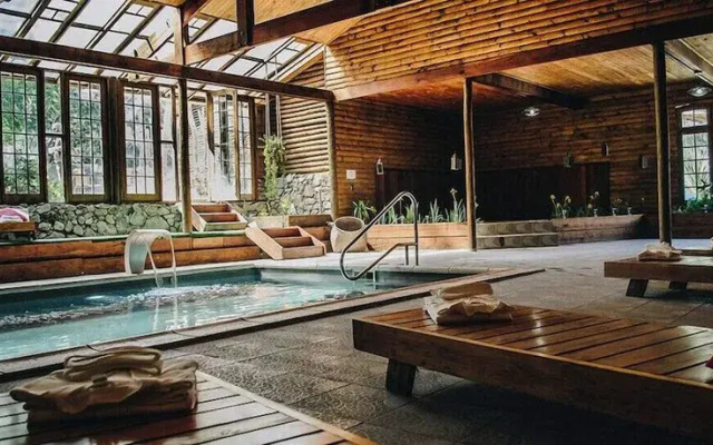 Cordillera de los Andes-Cajón del Maipo-Habitaciones en Casa Compartida con Anfitrión