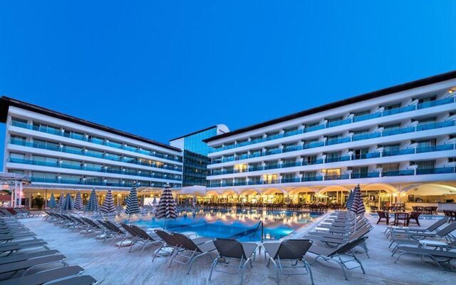 L’etoile Beach Hotel