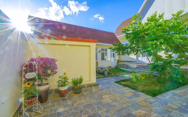 Yiyun Rural Residence Siji ChristmasTown