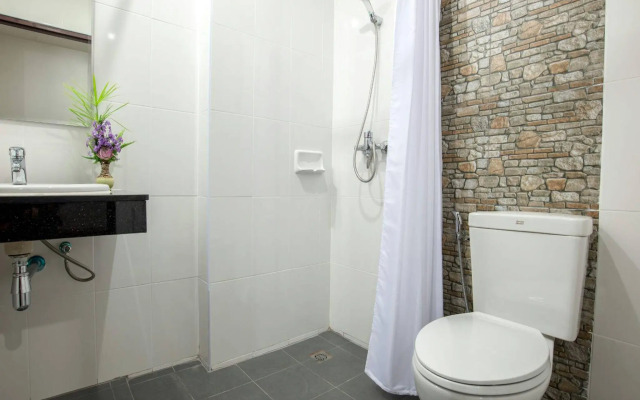 Seastar Patong Residence