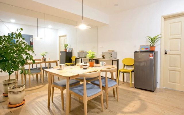 16 Gurney Homestay