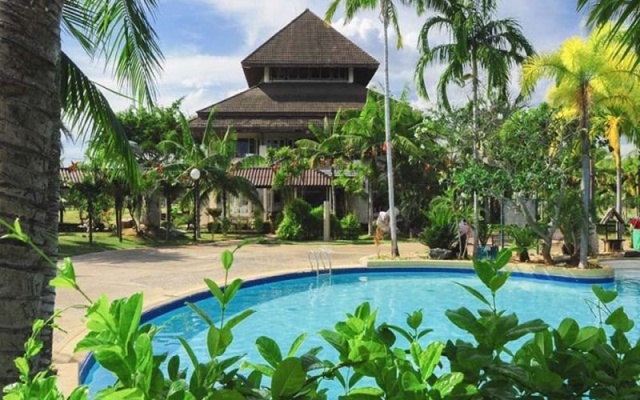 Rock Garden Beach Resort – Pool – Klaeng