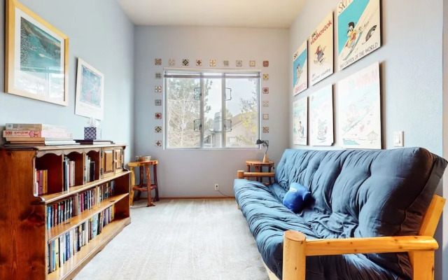 Snowcreek Iv #545 3 Bedroom Condo