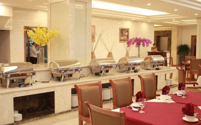 Gold Coast Hotel Resort & Spa