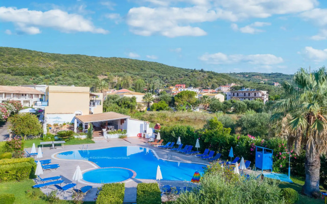 Serena Hotel