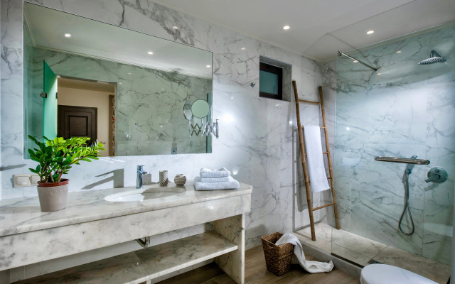 Creta Blue Boutique Hotel & Suites