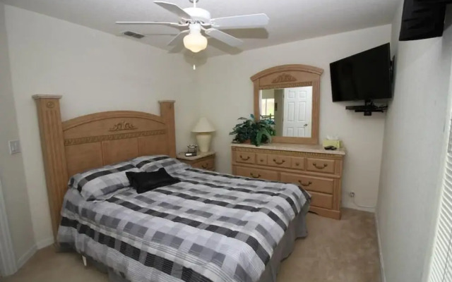 Christine's West Haven Vacation Home