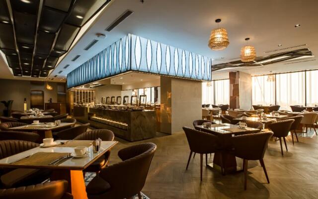 Prince Hotel Da Nang (Formerly Sel de Mer Hotel & Suites)