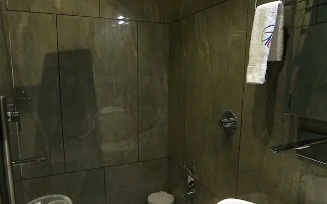 Hotel Gc Grand Inn