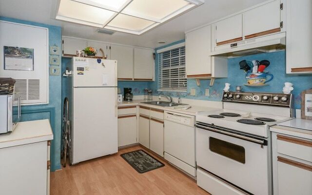 SV223 Sea Woods by RedAwning
