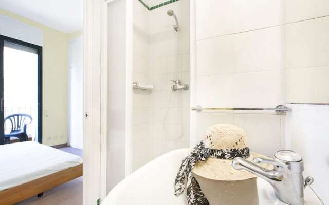 Apartment - 3 Bedrooms - 104673