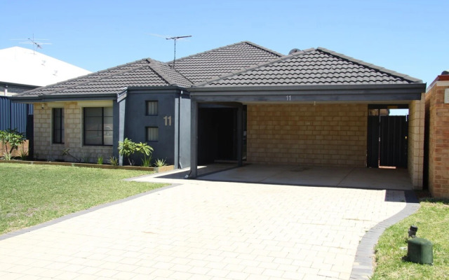 Byford House on the Scarp