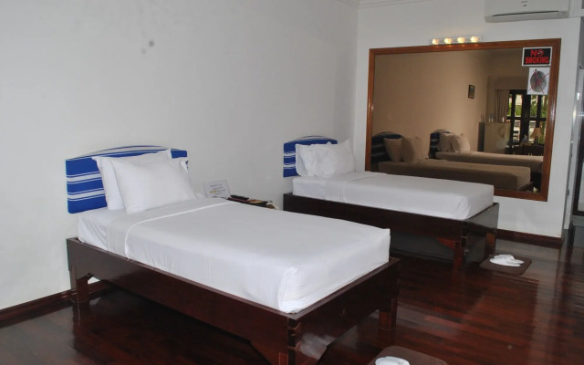 Myanmar Life Hotel