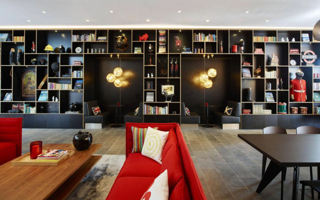 citizenM Tower of London