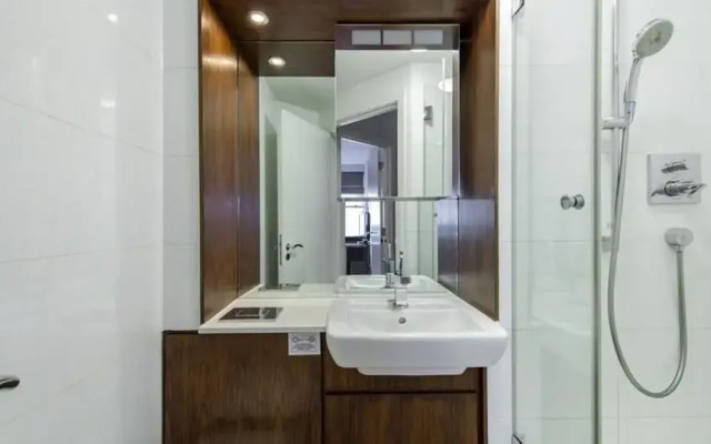 Wembley Empire Apartment - City Living