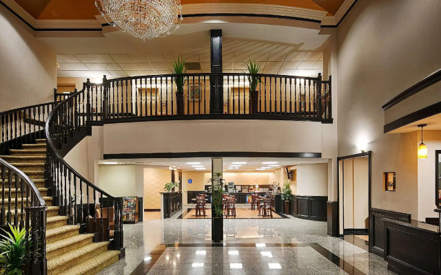 Best Western Plus Northwest Inn & Suites
