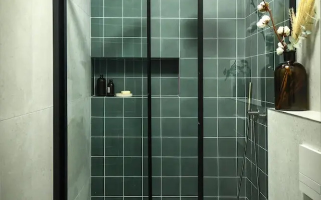 3BR High quality Apt with City View
