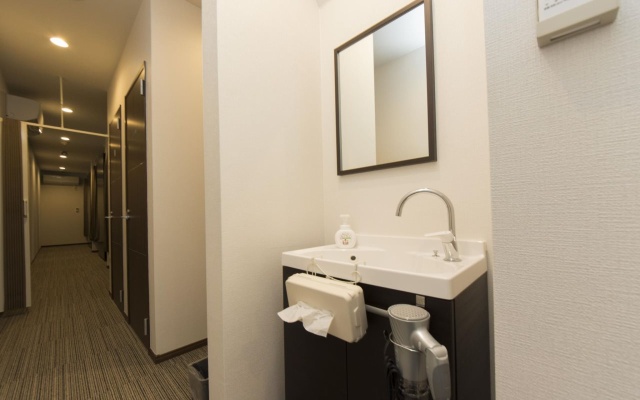 Ryoma Asakusa I – Bathroom – Tokyo