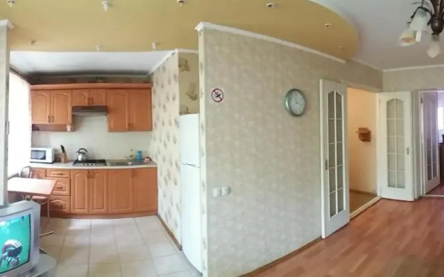 Two-bedroom apartment on Lenina avenue