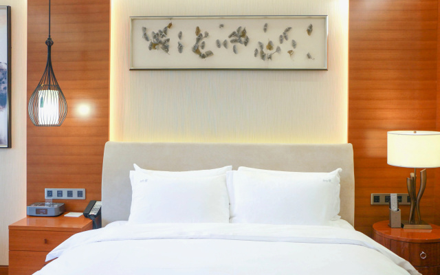 Holiday Inn Nanjing Xuanwu Lake by IHG – Guest Rooms – Nanjing