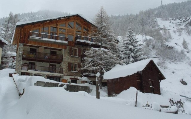 Chalet Chardons