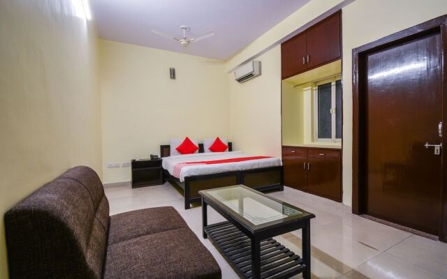 OYO 16940 Hotel Royal Murli
