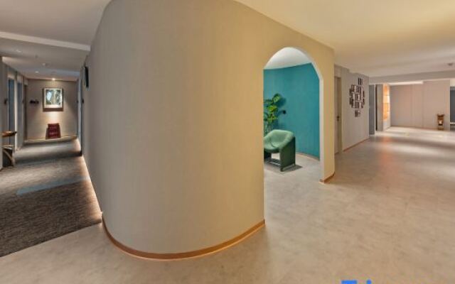 Jinye Hotel (Xiamen SM City Plaza Wushipu Subway Station)