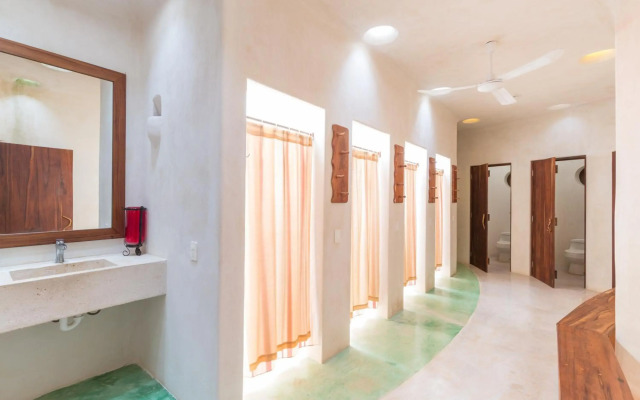 Hotel Holistika