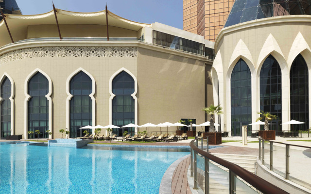 Bab Al Qasr Hotel