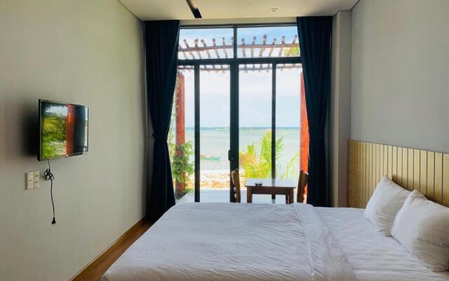 Aurora Beach House