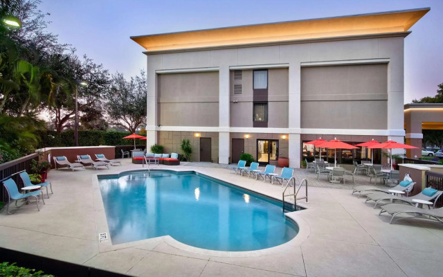 Hampton Inn - Naples - I-75