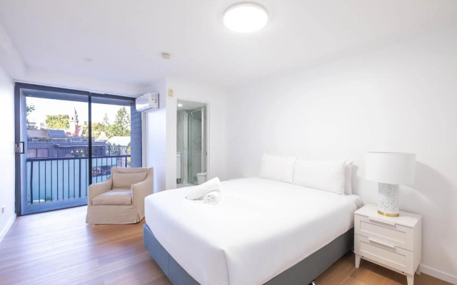 River Plaza Apartments