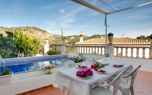 Delightful Villa in Villamena With Private Pool