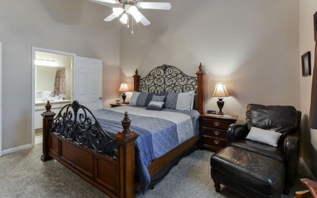 Relaxing Penthouse at Heldstab Haven