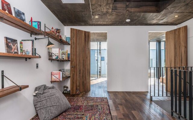 Your Luxury Escape - Beach Box