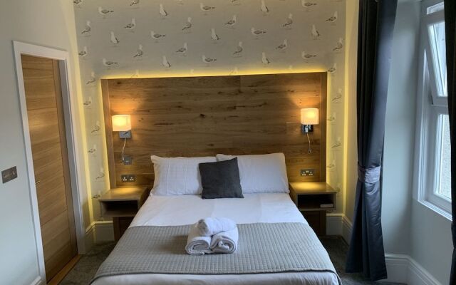 OYO Harmony Apartments